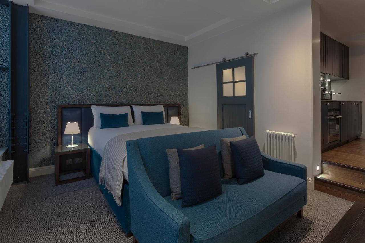 Cheval Old Town Chambers Aparthotel EDI Exterior foto A bedroom at the hotel