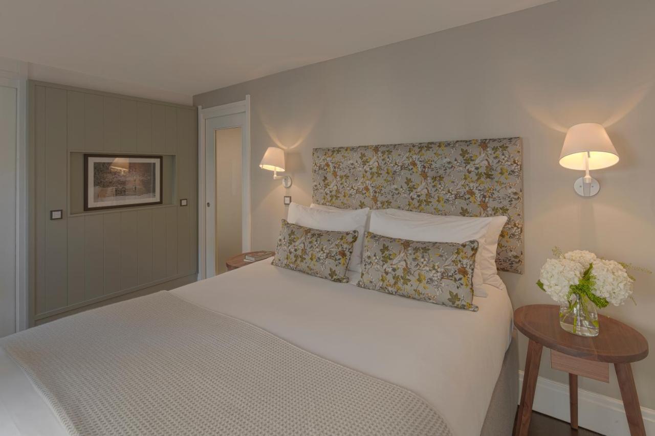 Cheval Old Town Chambers Aparthotel EDI Exterior foto A bedroom at the hotel